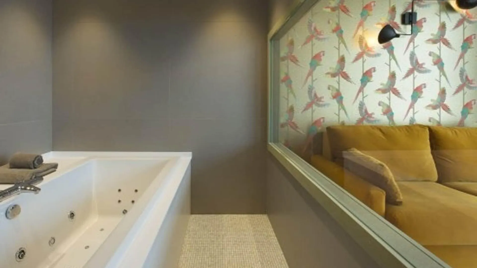 Hotel L'Arbre Voyageur - BW Premier Collection - Lille France