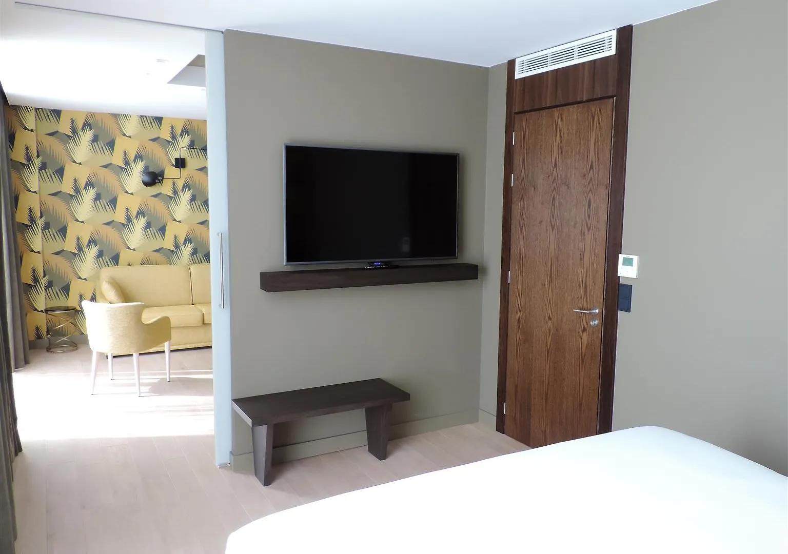 ****  Hotel L'Arbre Voyageur - BW Premier Collection - Lille France